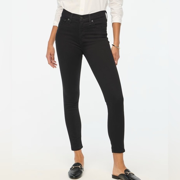 J. Crew Black 9" mid-rise black skinny jean in signature stretch Size 32